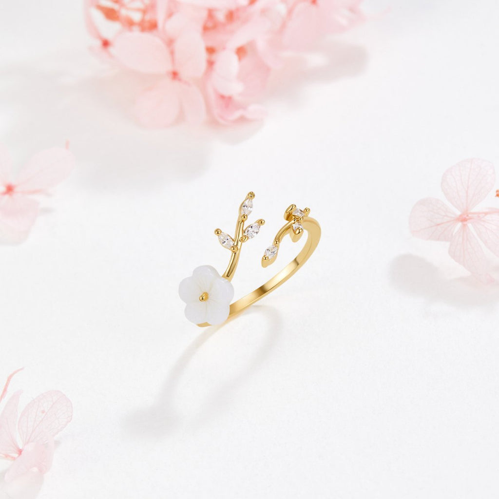 Gold Tone Floral and Leaf Open Ring